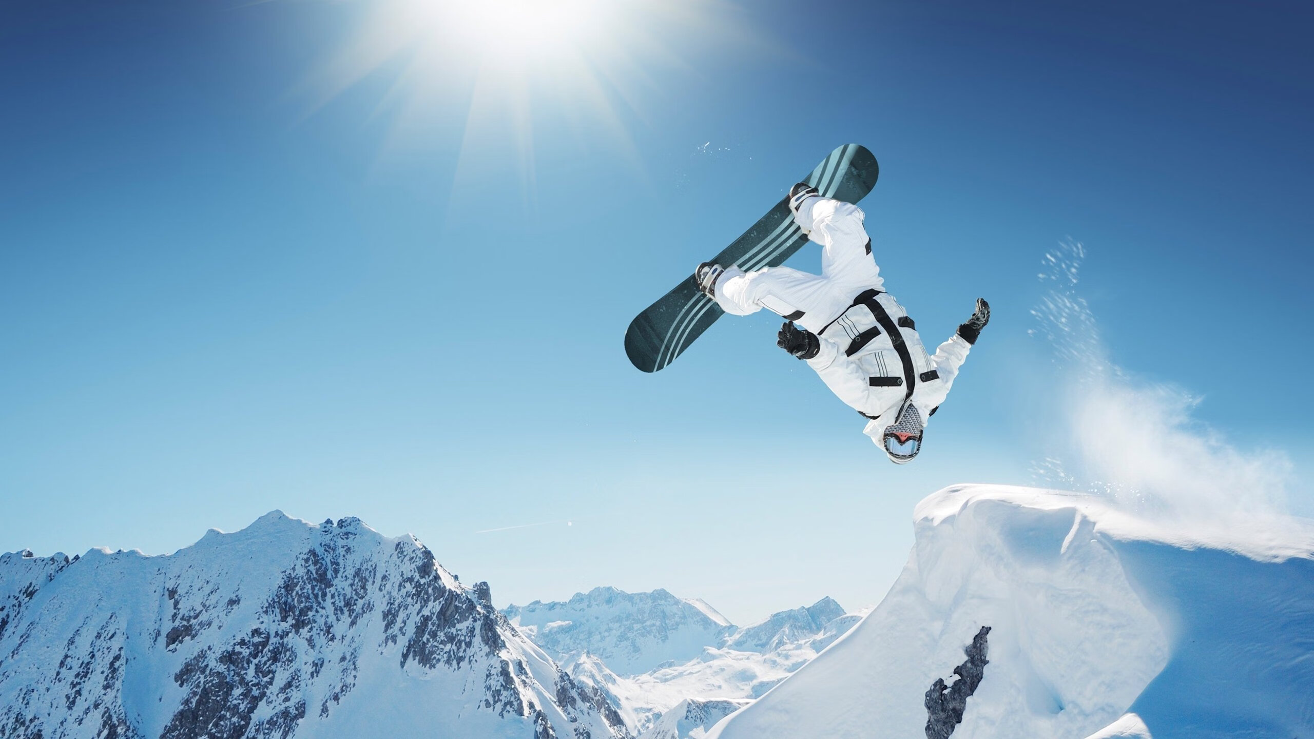 世界青少年水上冲浪比赛在厦门精彩进行，全国青少年冲浪锦标赛