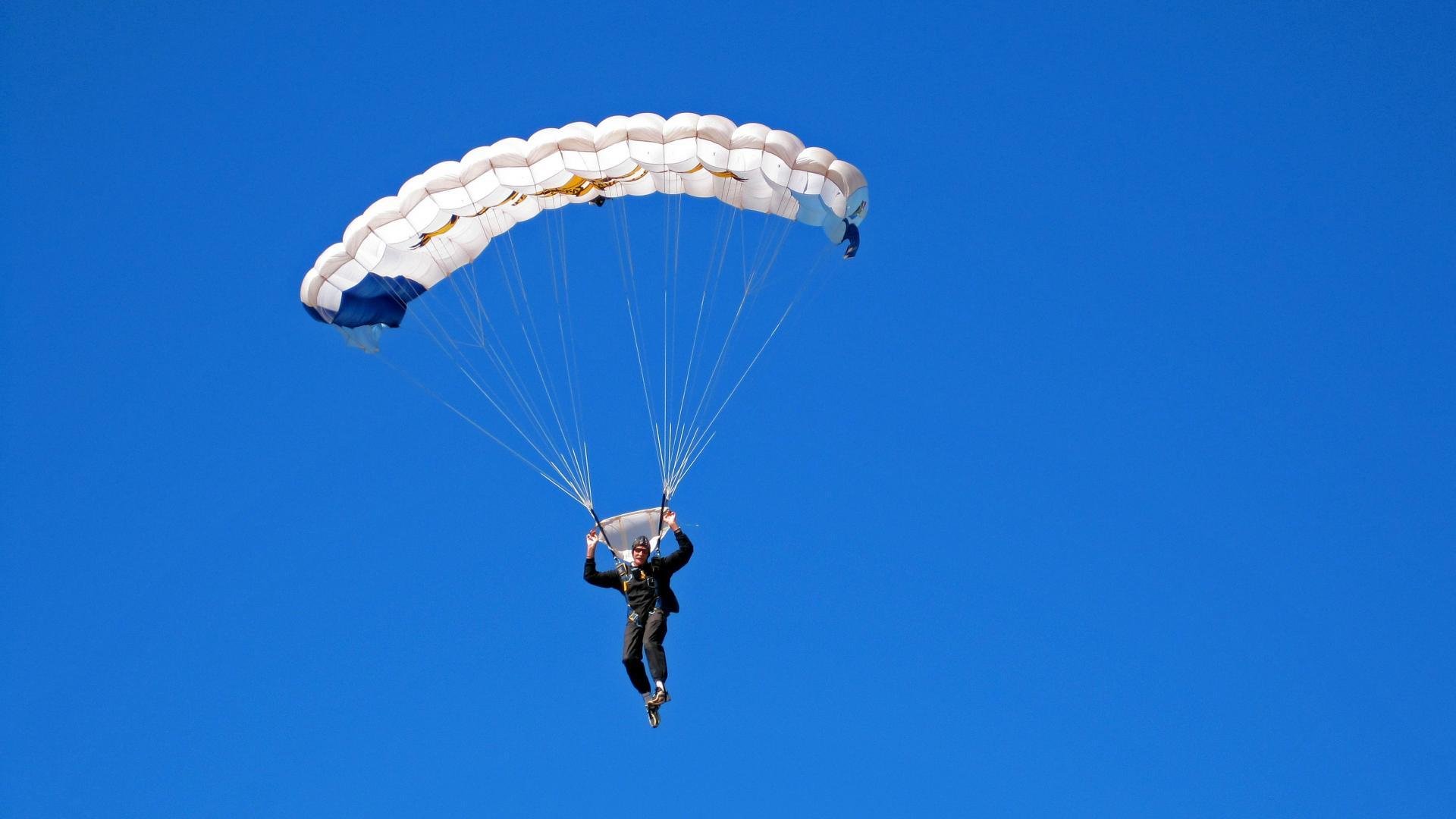斯洛伐克男篮在欧洲大赛中奋勇追逐，迈向更高的荣誉舞台，斯洛伐克篮球球星